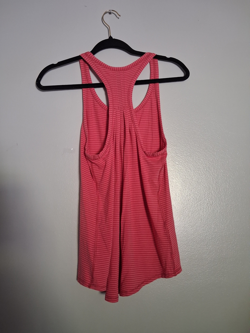 Lululemon Yogi Everyday Tank/Hyper Stripe Fireside Red Flash Light - Picture 6 of 11